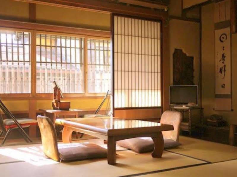 Ryokan Kaminaka Τακαγιάμα Εξωτερικό φωτογραφία